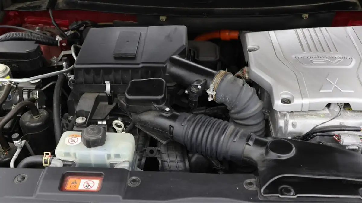 2020-mitsubishi-outlander-24-exceed-phev-big-19