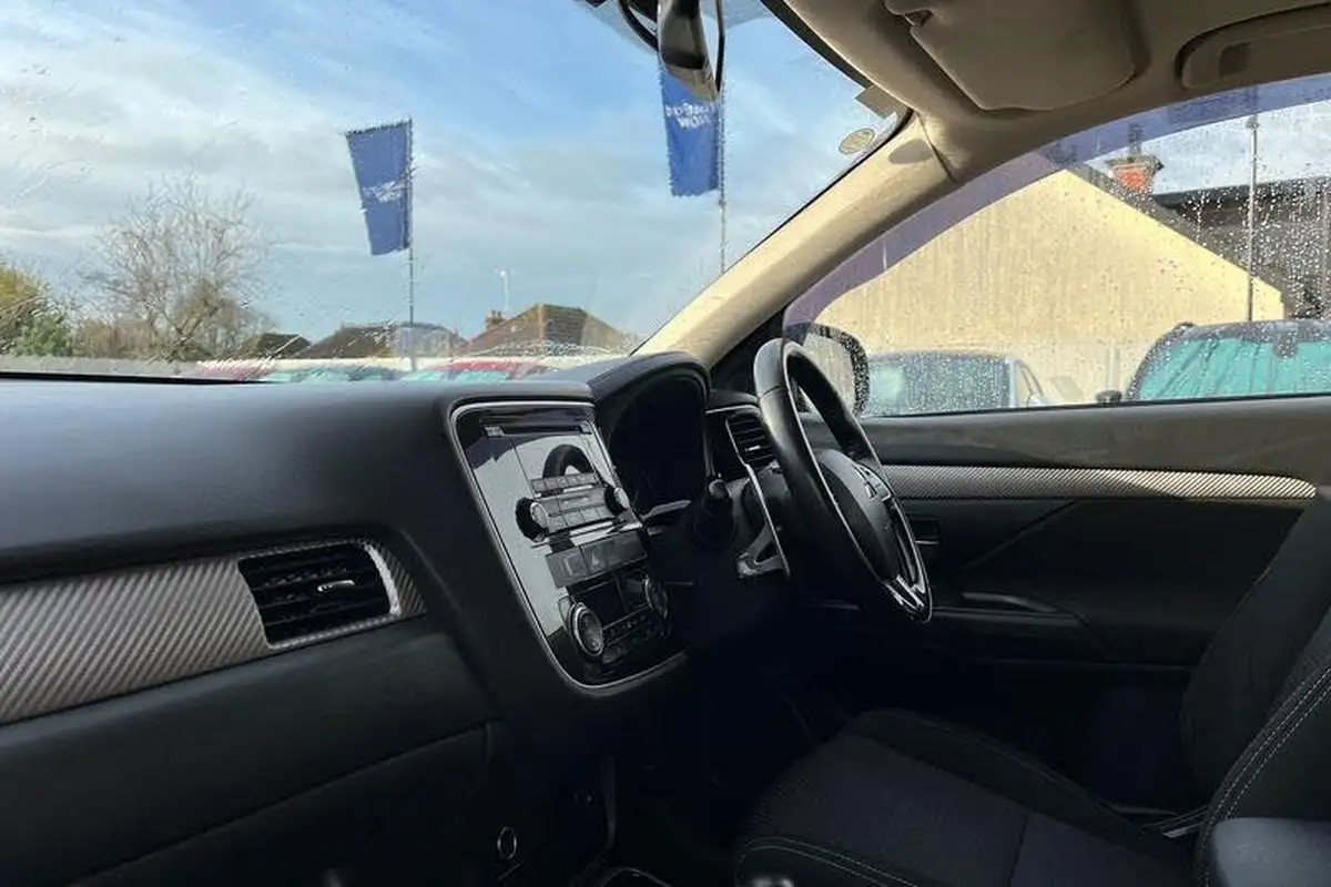 2018-mitsubishi-outlander-22di-d-3-auto-big-17
