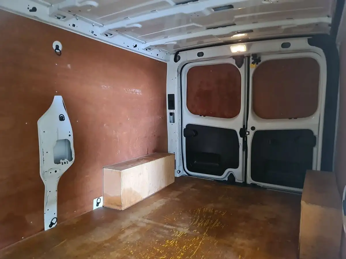 2021-renault-trafic-20dci-ll30-energy-120-business-panel-big-7