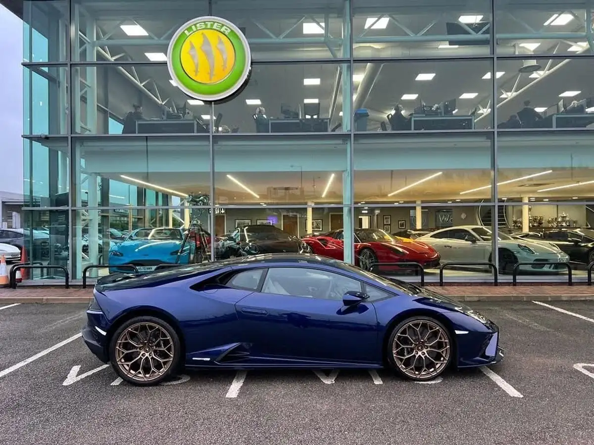 2021-lamborghini-huracan-big-60