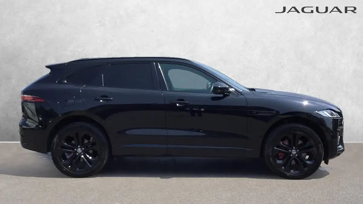 2023-jaguar-f-pace-20-p250-r-dynamic-hse-black-big-4