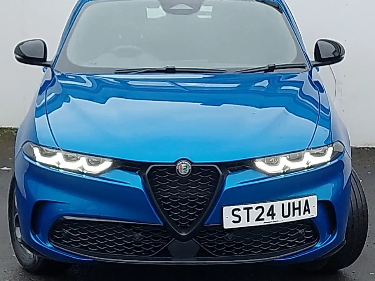 2024-alfa-romeo-tonale-15-sprint-big-12
