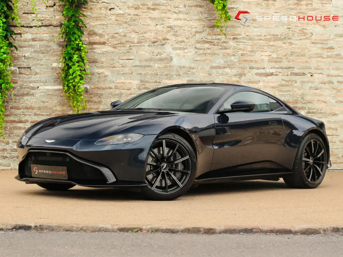 2019-aston-martin-vantage-40-v8-vantage-big-0