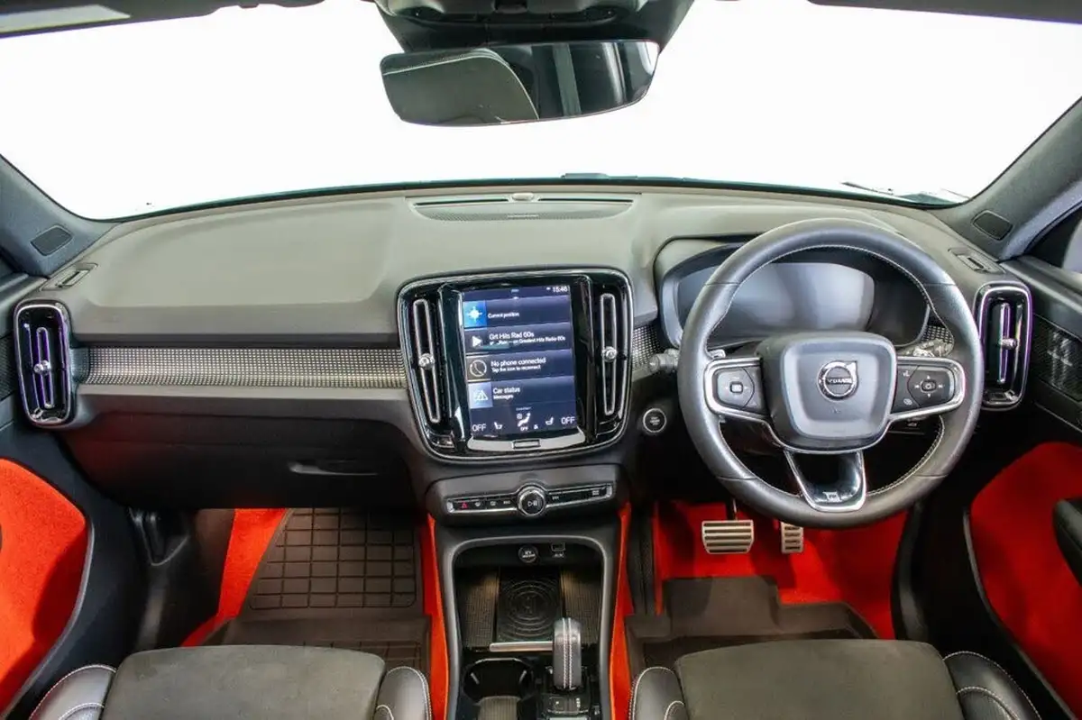 2018-volvo-xc40-20-t5-first-edition-big-13