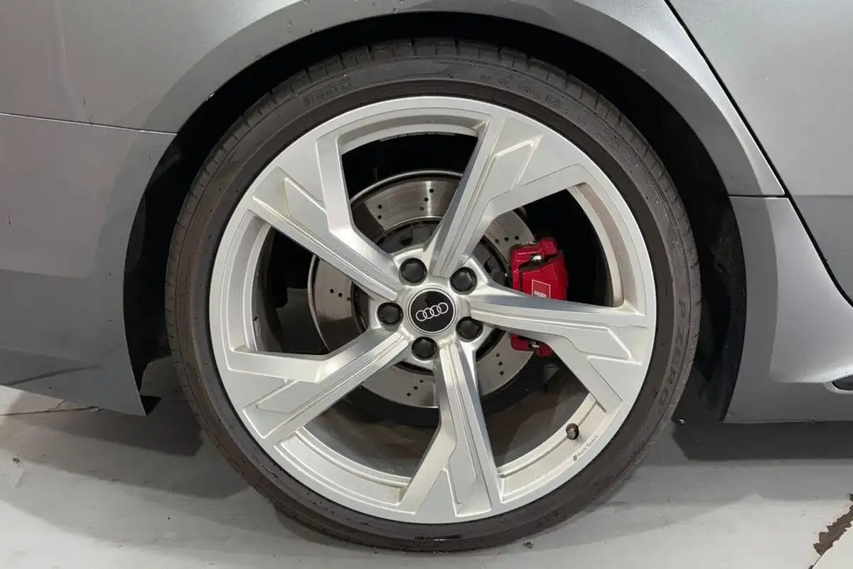 2022-audi-rs4-avant-29-tfsi-big-12