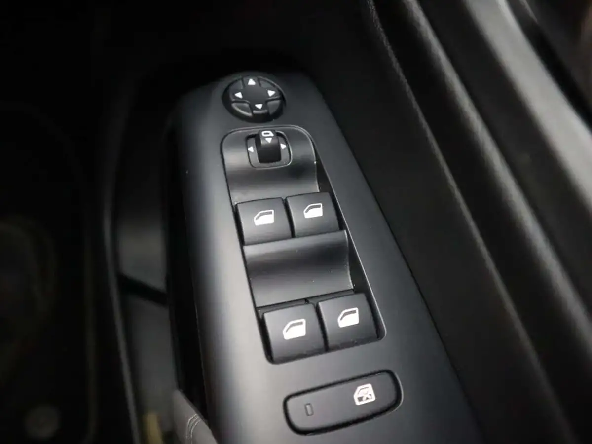 2022-citroen-c5-aircross-15bluehdi-shine-plus-eat8-big-41
