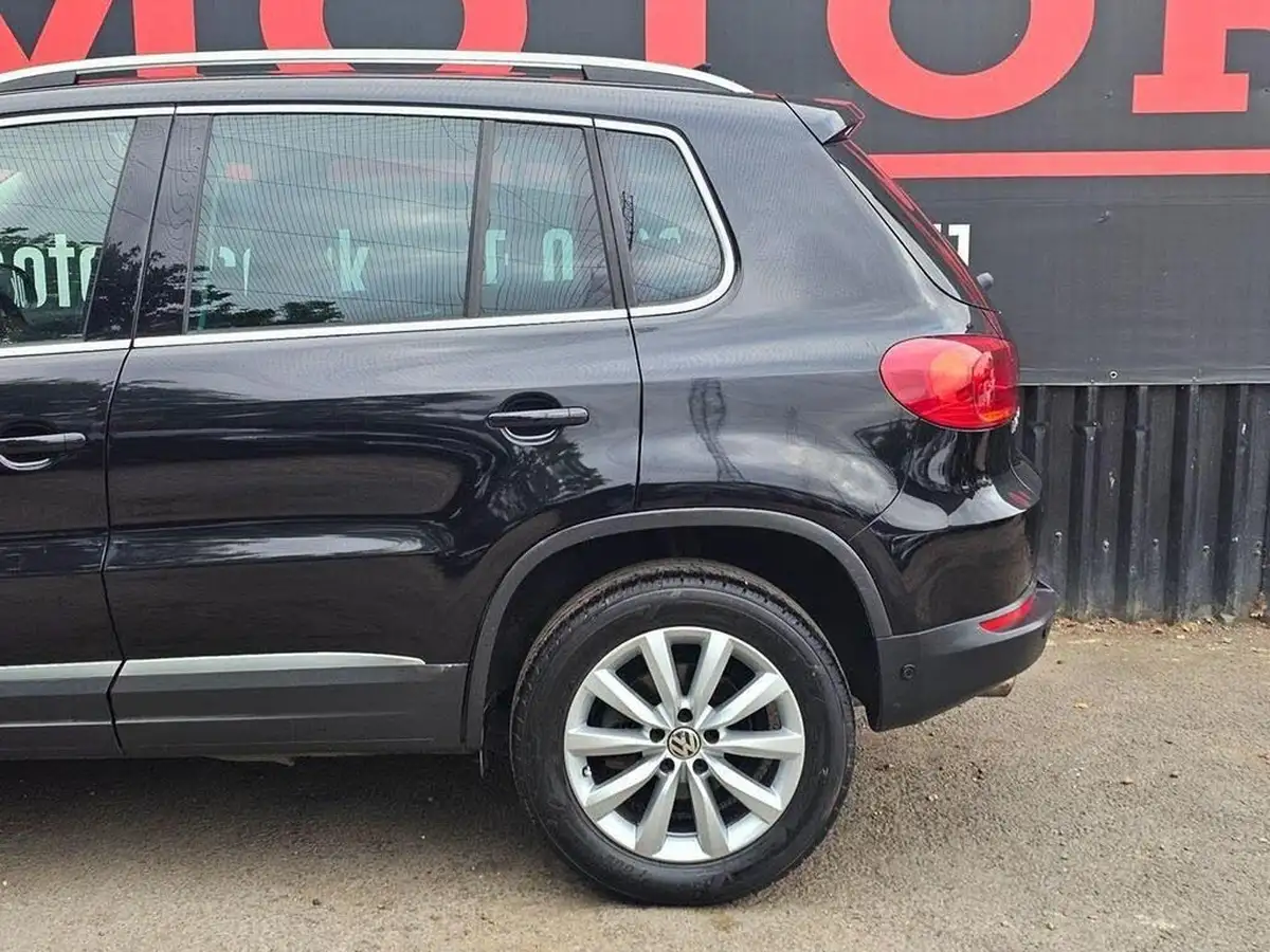 2015-volkswagen-tiguan-20tdi-match-150ps-4wd-bmt-dsg-big-12