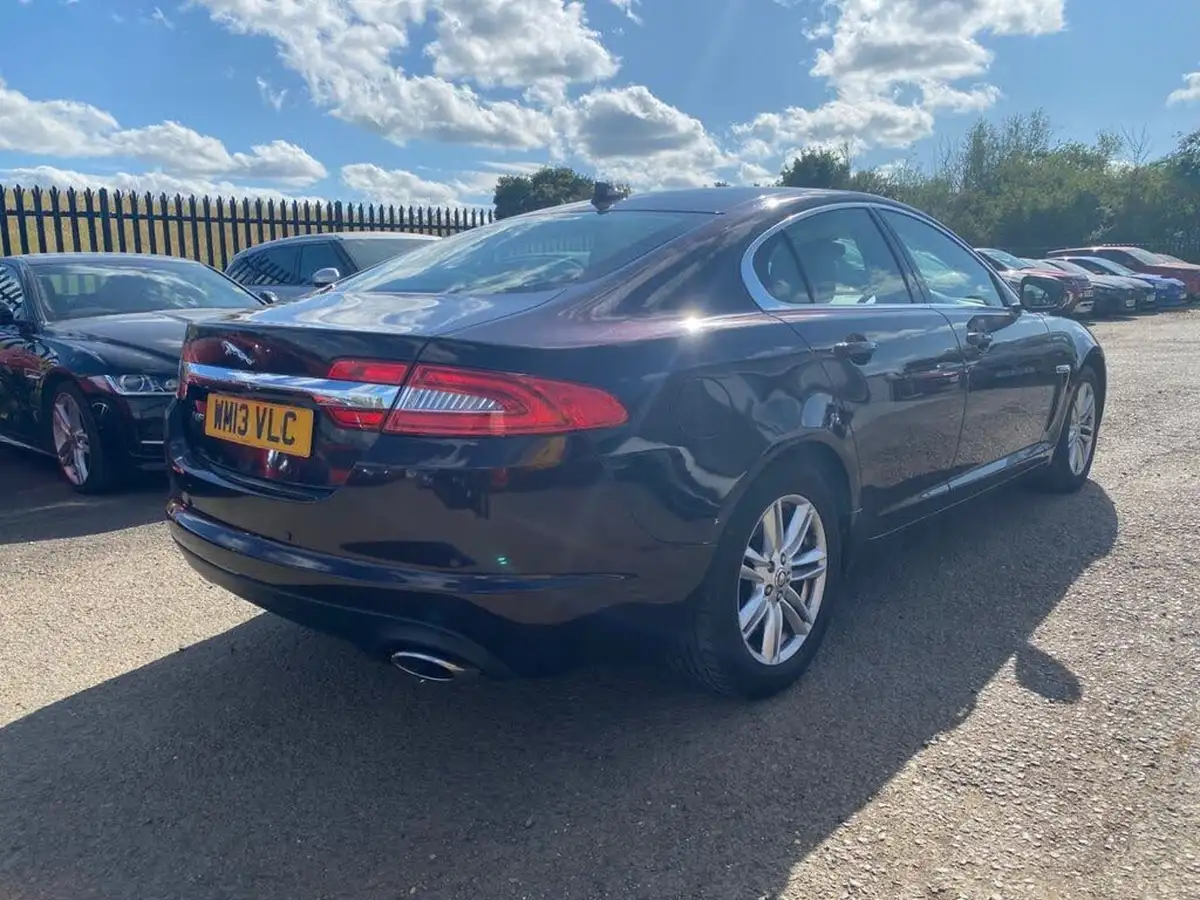 2013-jaguar-xf-22td-luxury-200ps-ss-saloon-4d-auto-big-6