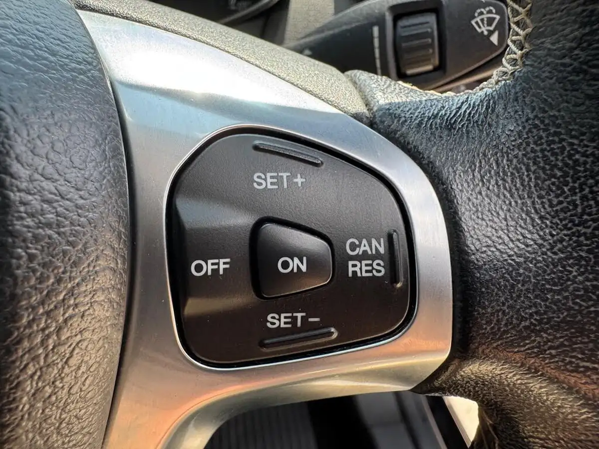 2016-ford-fiesta-15tdci-titanium-econetic-5d-big-45