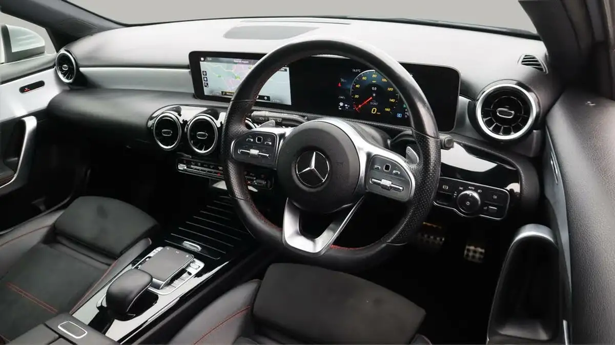 2020-mercedes-benz-a-class-20d-a200d-amg-line-executive-hatchback-5d-big-9