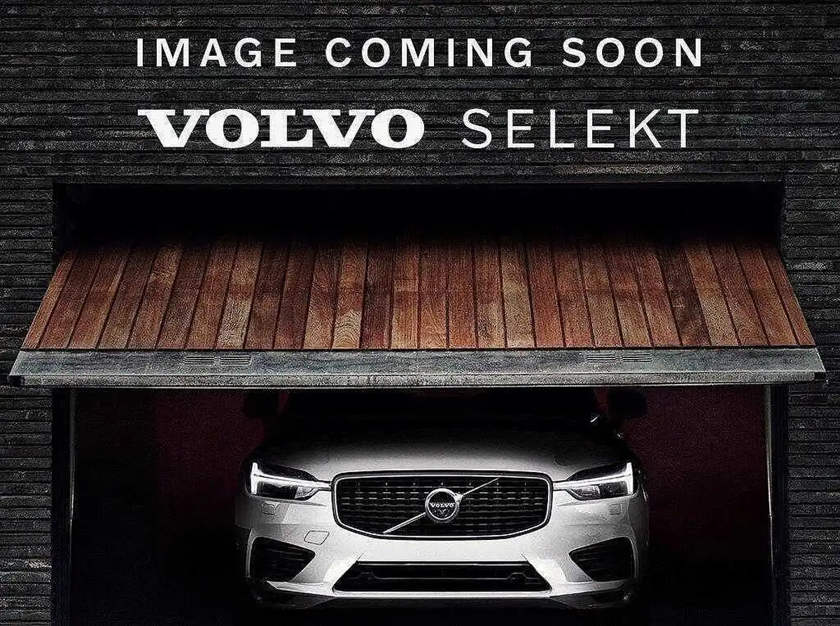 2018-volvo-xc40-20-t5-first-edition-big-0