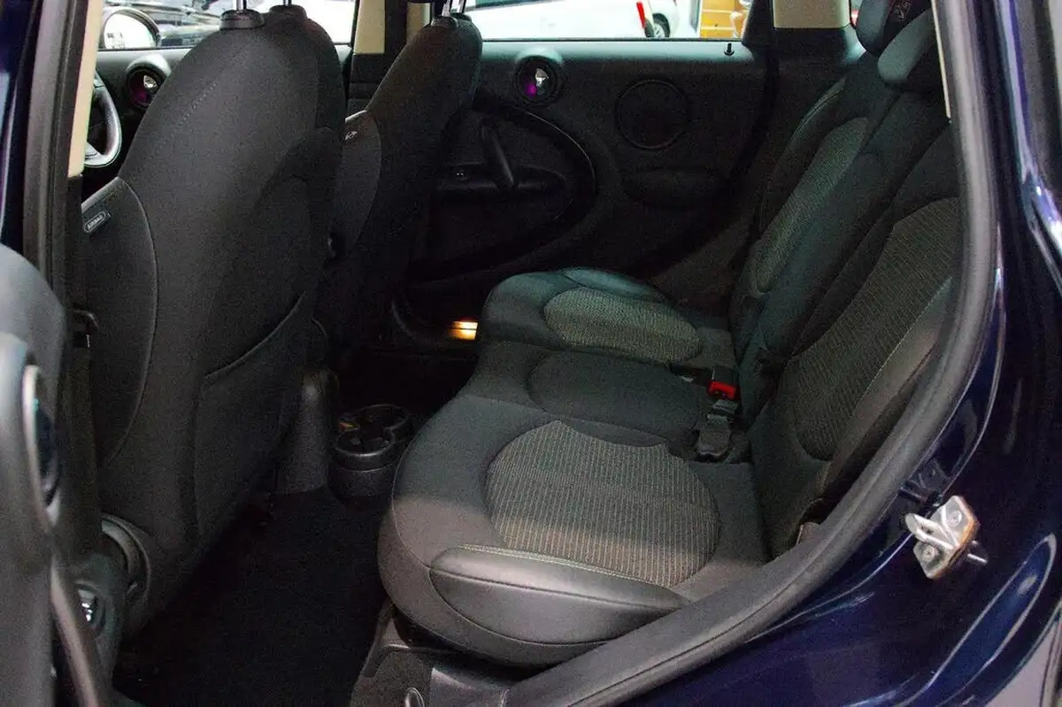 2016-mini-countryman-16td-cooper-d-ss-big-11