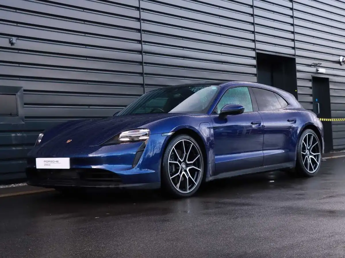 2023-porsche-taycan-e-sport-turismo-476ps-performance-battery-plus-big-16