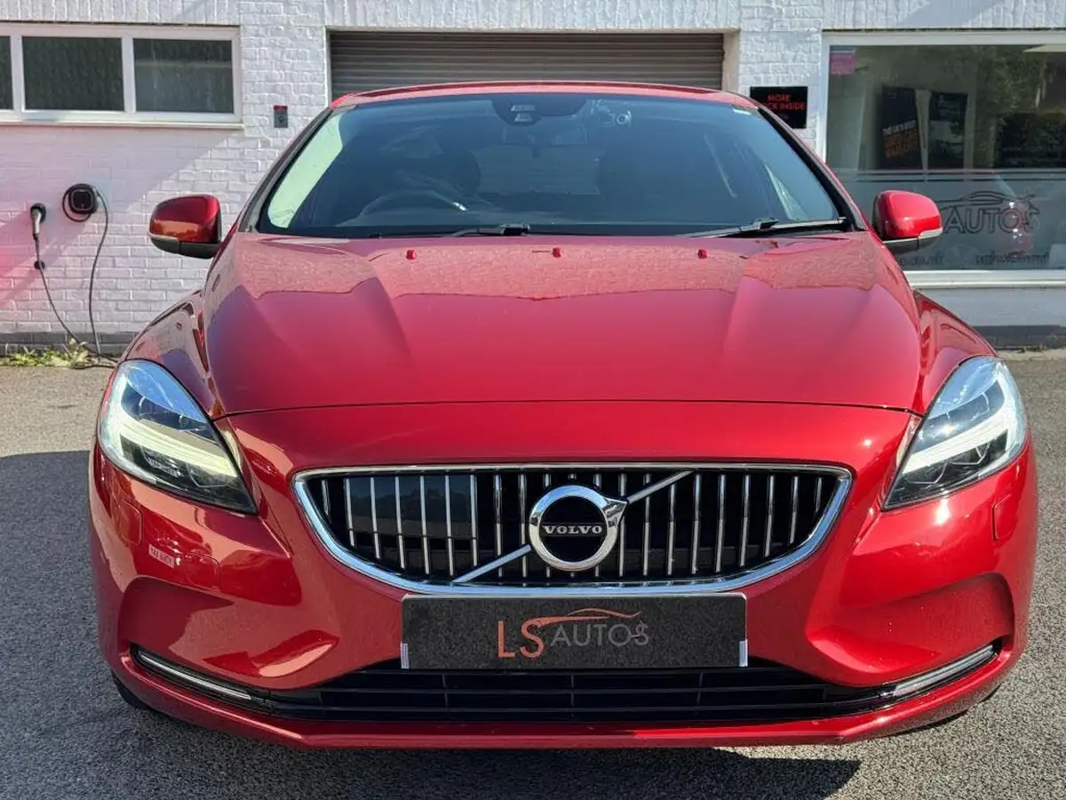 2019-volvo-v40-20td-d2-inscription-big-8