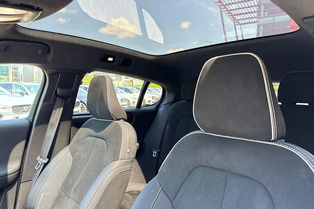 2023-volvo-c40-e-twin-recharge-ultimate-big-27
