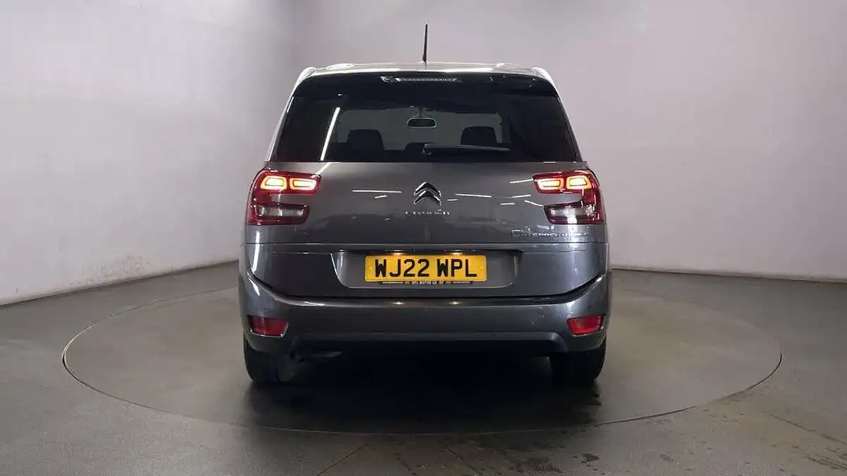 2022-citroen-grand-c4-spacetourer-12-puretech-sense-eat8-big-6