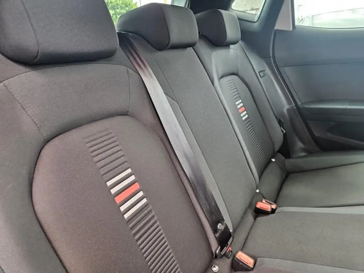 2020-seat-ibiza-10-tsi-fr-95ps-big-16