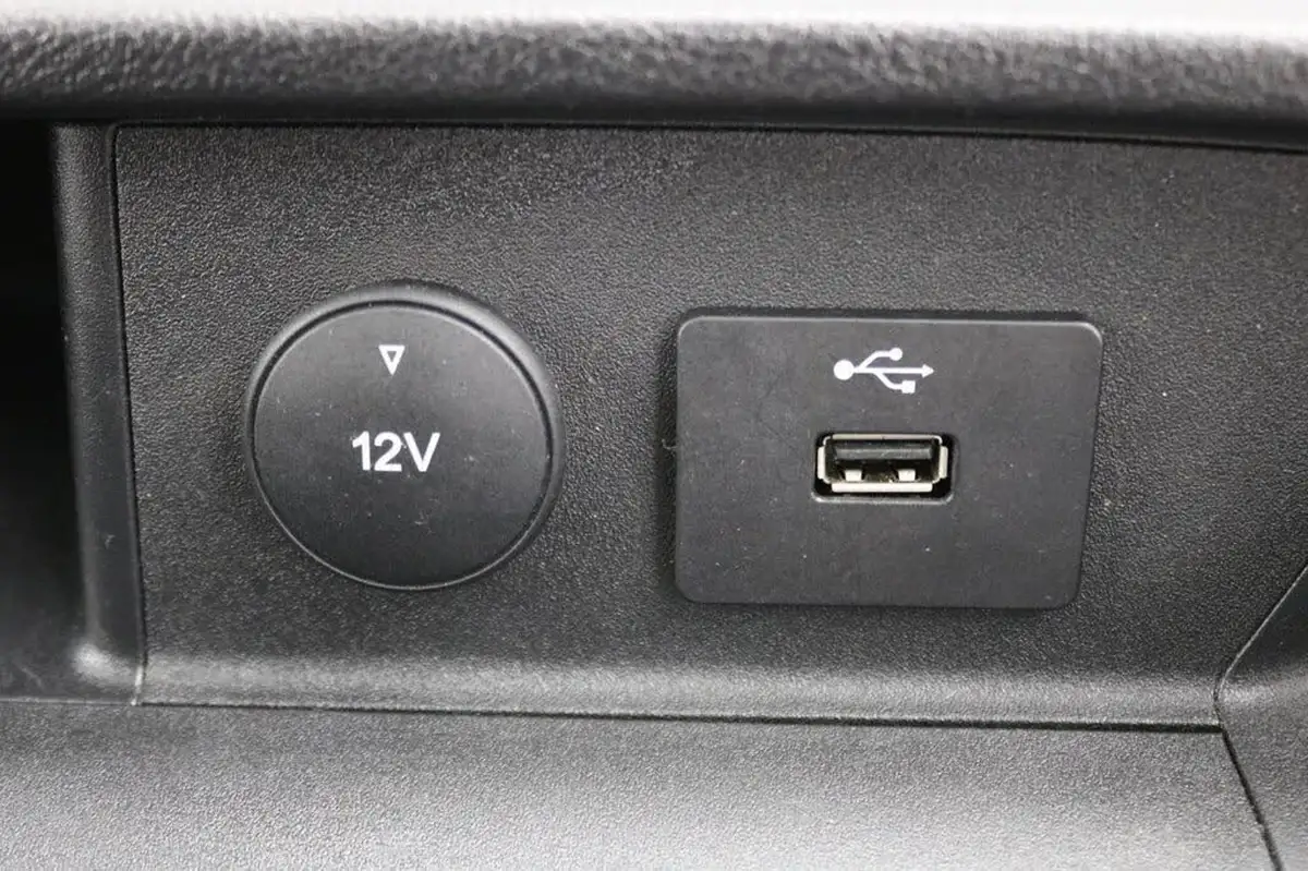 2022-ford-transit-big-33