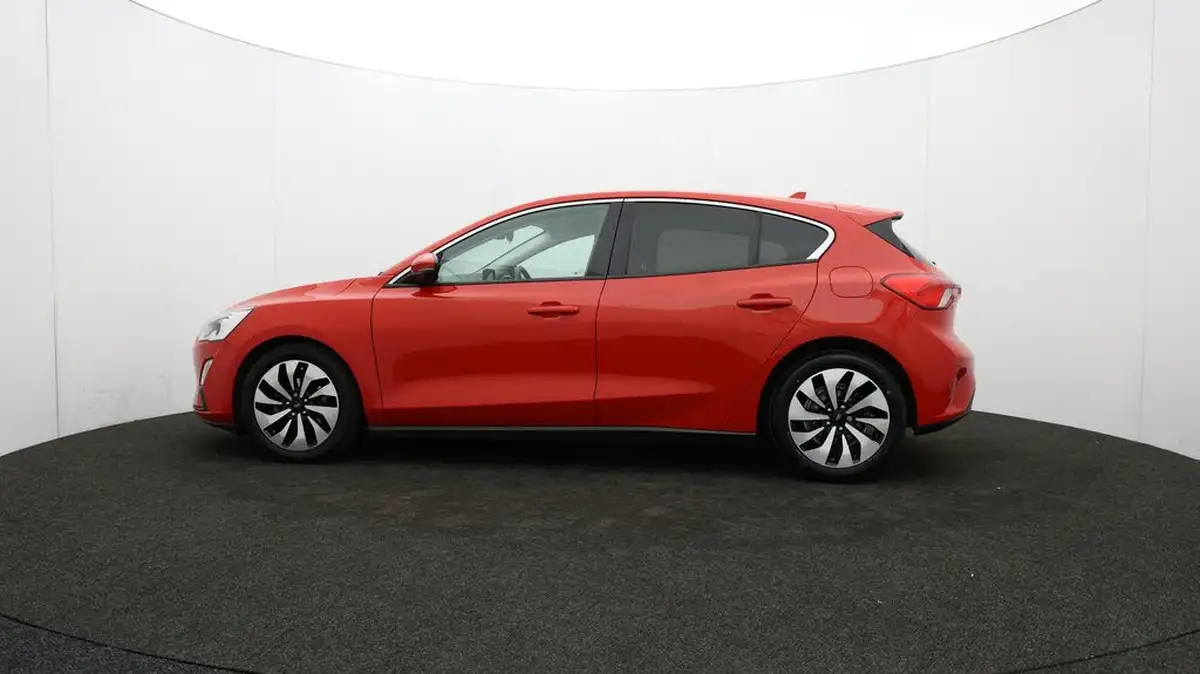 2018-ford-focus-10t-zetec-125ps-hatchback-big-70