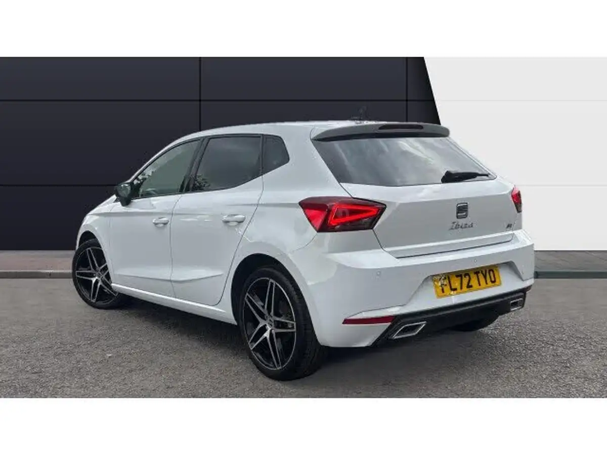 2022-seat-ibiza-10-tsi-fr-edition-110ps-big-1