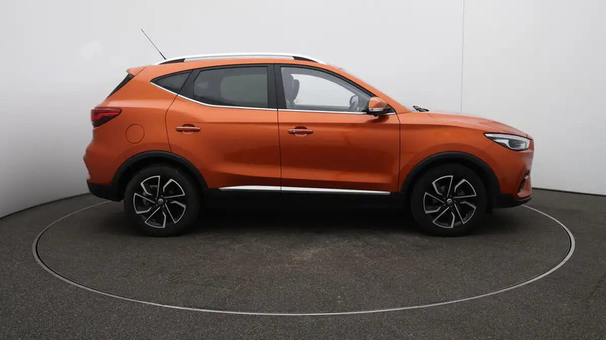 2022-mg-zs-suv-10t-gdi-exclusive-big-49