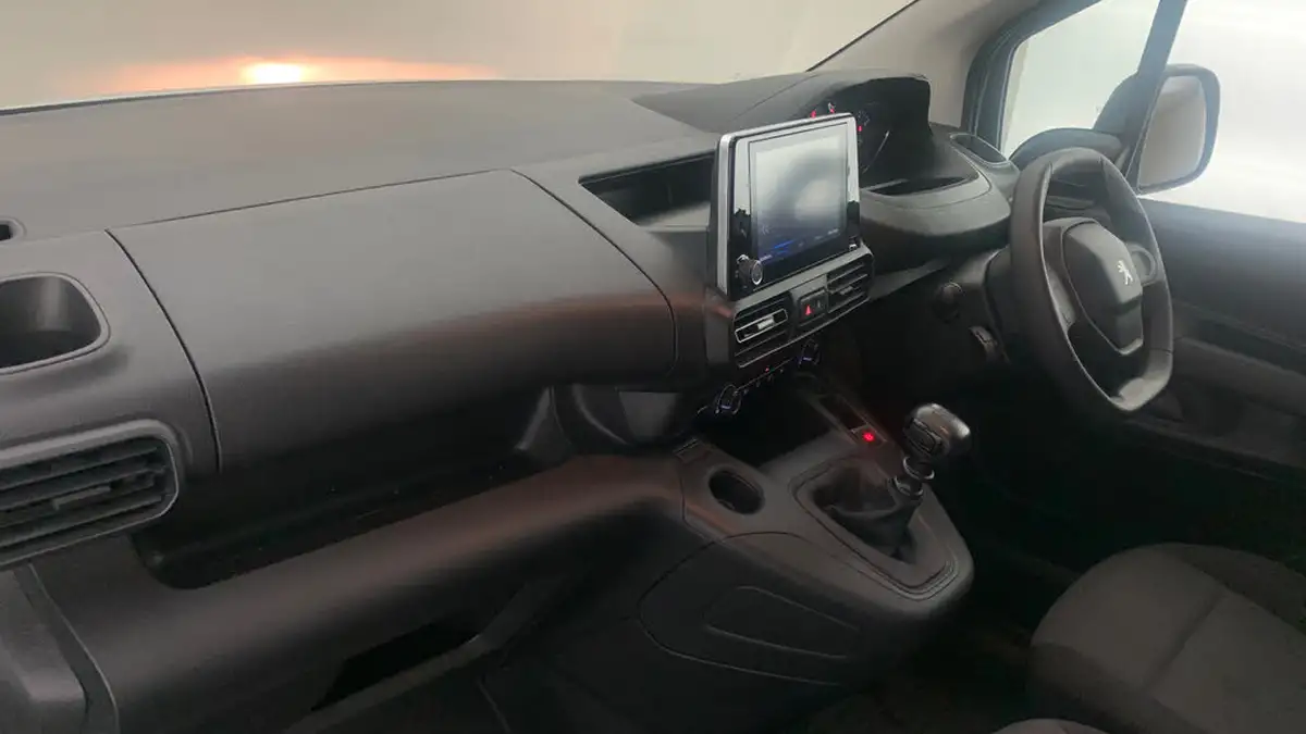 2022-peugeot-partner-15-bluehdi-1000-professional-premium-100pseu6d-big-1