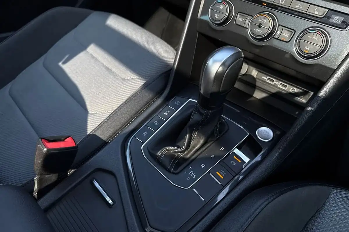 2020-volkswagen-tiguan-20tdi-r-line-tech-150ps-dsg-big-22