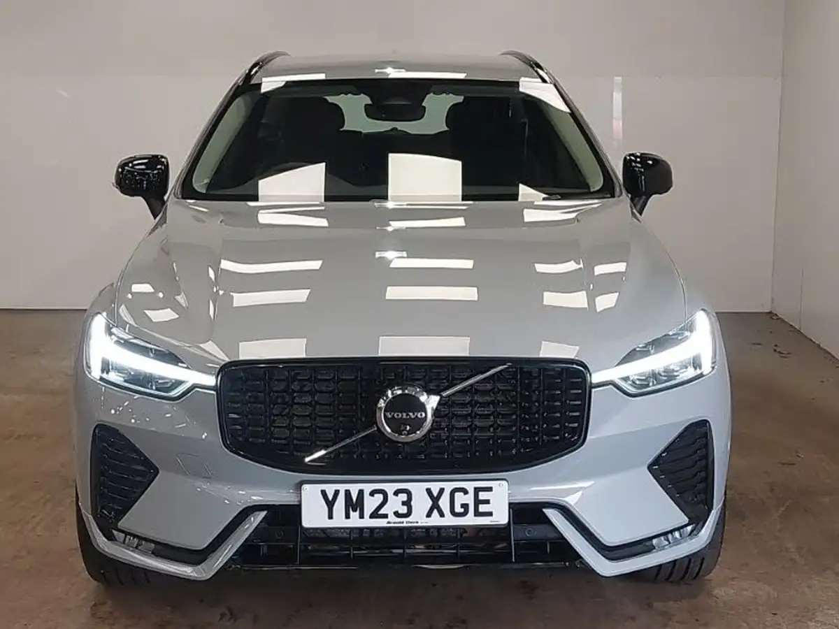 2023-volvo-xc60-20-b5-plus-big-18