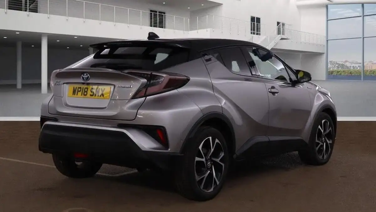 2018-toyota-c-hr-18-vvt-i-dynamic-big-3