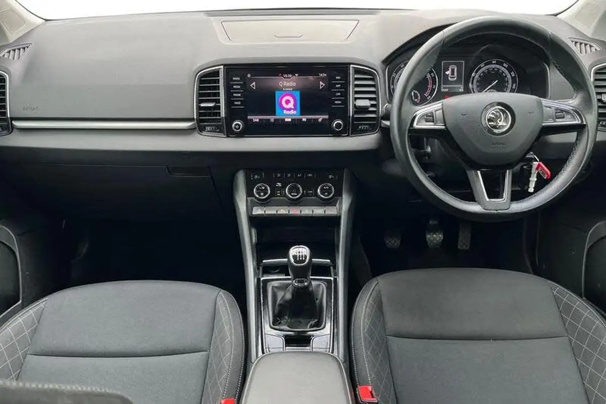 2020-skoda-karoq-15-tsi-se-technology-big-9