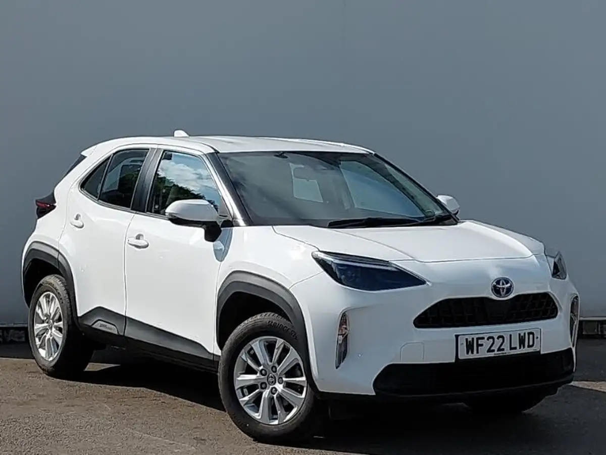 2022-toyota-yaris-cross-15-vvt-i-icon-big-0