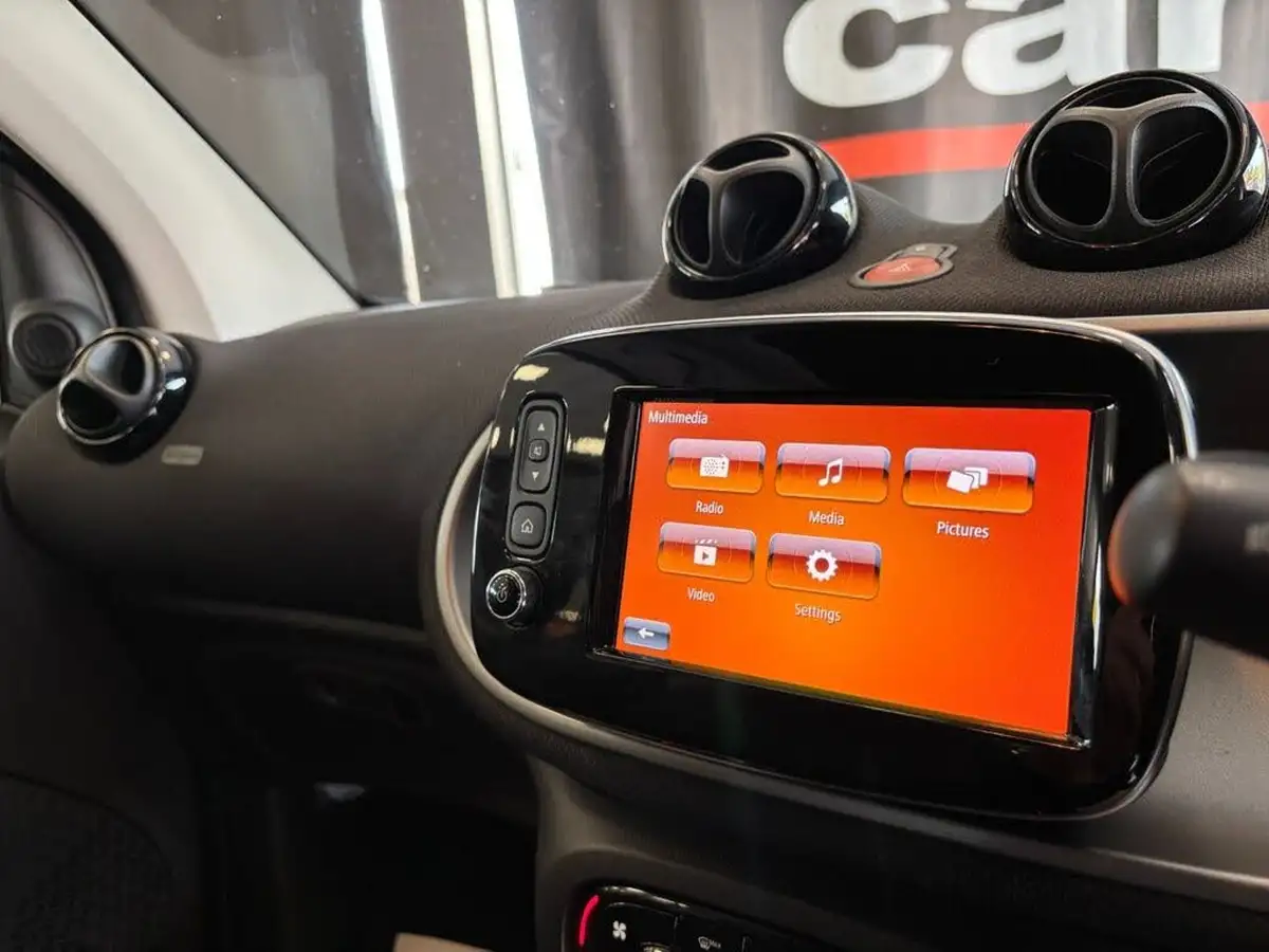 2016-smart-fortwo-09-prime-premiumss-coupe-big-34