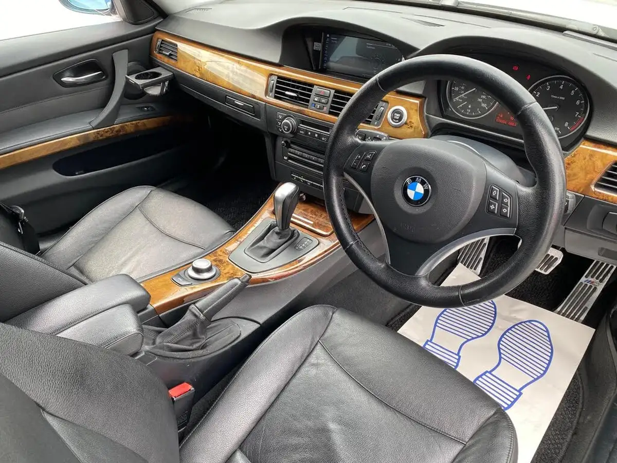 2009-bmw-3-series-big-20
