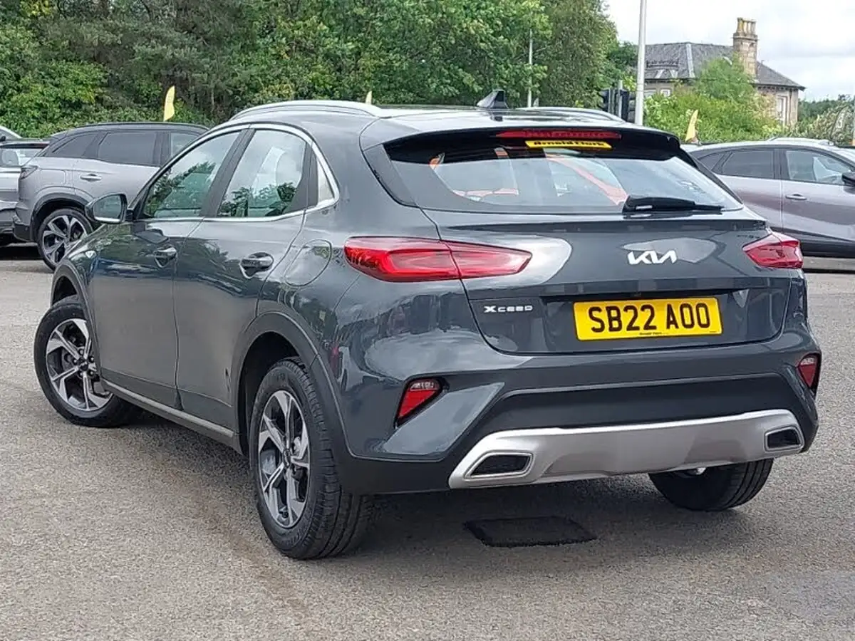 2022-kia-xceed-10-t-gdi-2-big-1