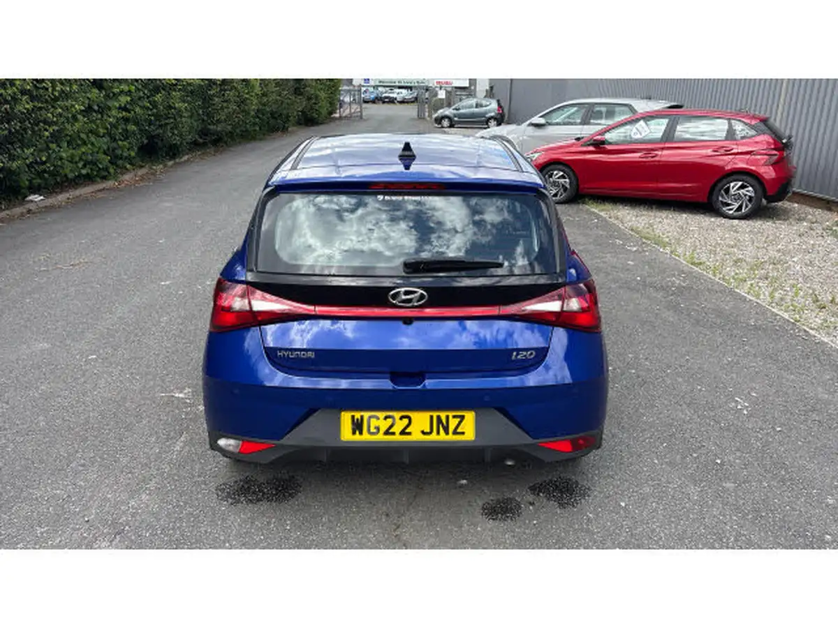 2022-hyundai-i20-10-t-gdi-se-connect-eclutch-imt-big-26