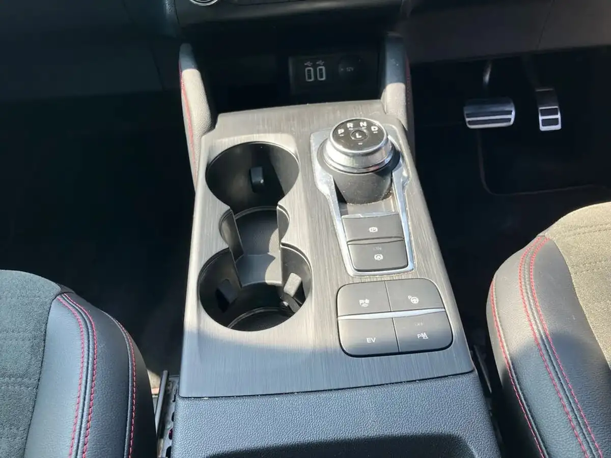 2022-ford-kuga-25t-st-line-x-edition-225ps-phev-big-19