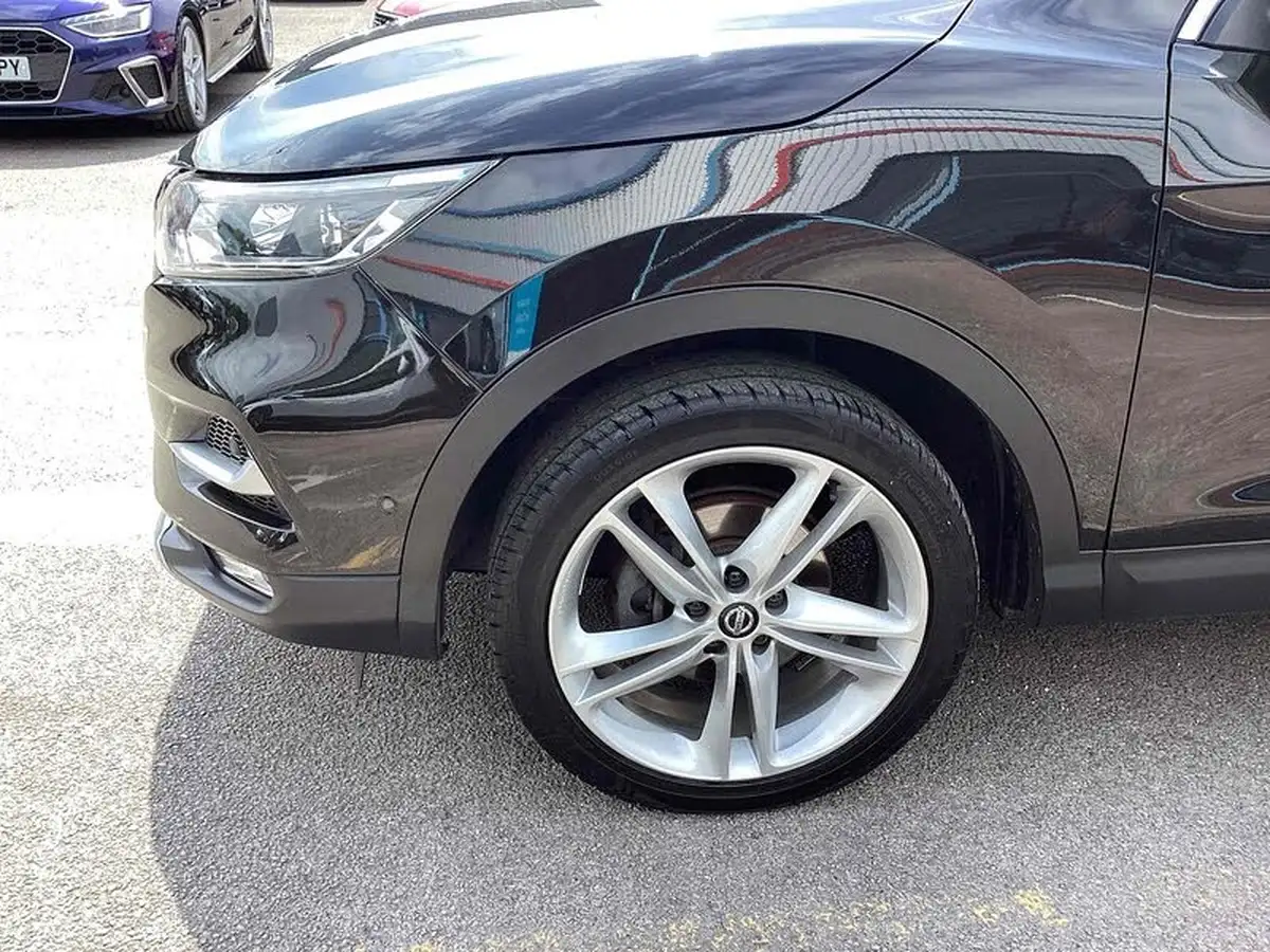 2019-nissan-qashqai-13-dig-t-n-motion-140ps-big-17