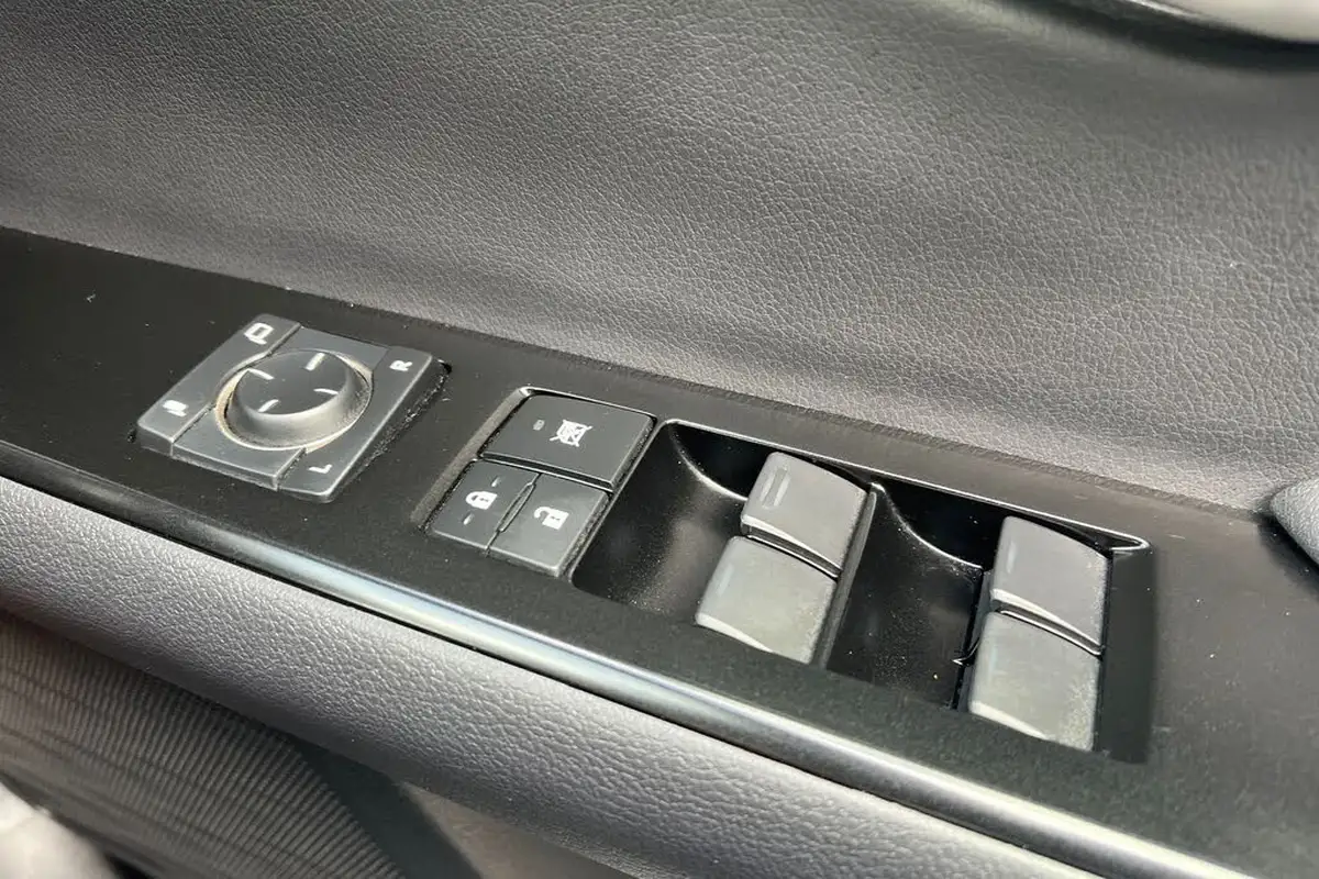 2022-lexus-ux-250h-20-ux-184bhp-without-navigation-big-21