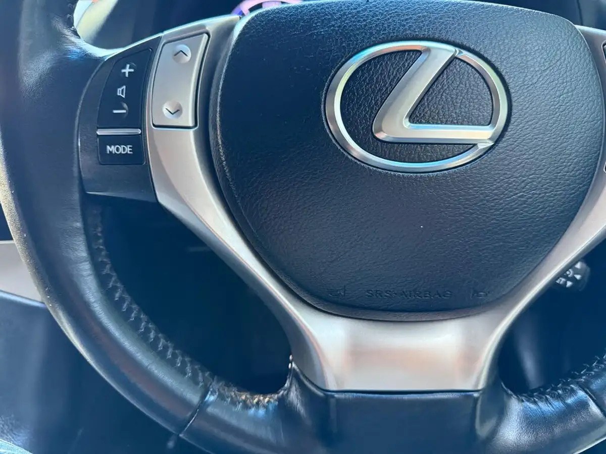 2013-lexus-rx-450h-35-luxury-big-32