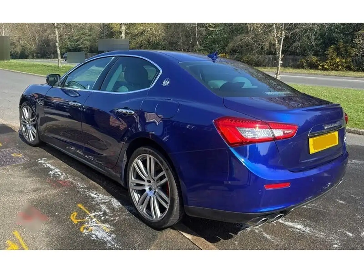 2015-maserati-ghibli-30td-big-3