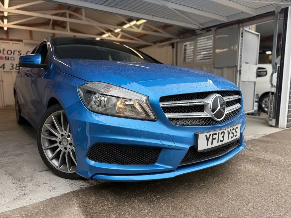 2013-mercedes-benz-a-class-21cdi-a220-amg-sport-170ps-blue-f-big-9