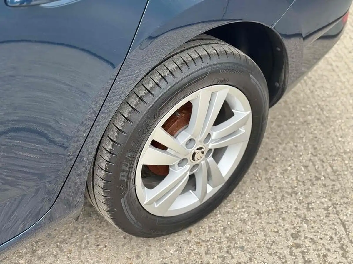 2021-skoda-fabia-10-tsi-se-95ps-estate-big-36