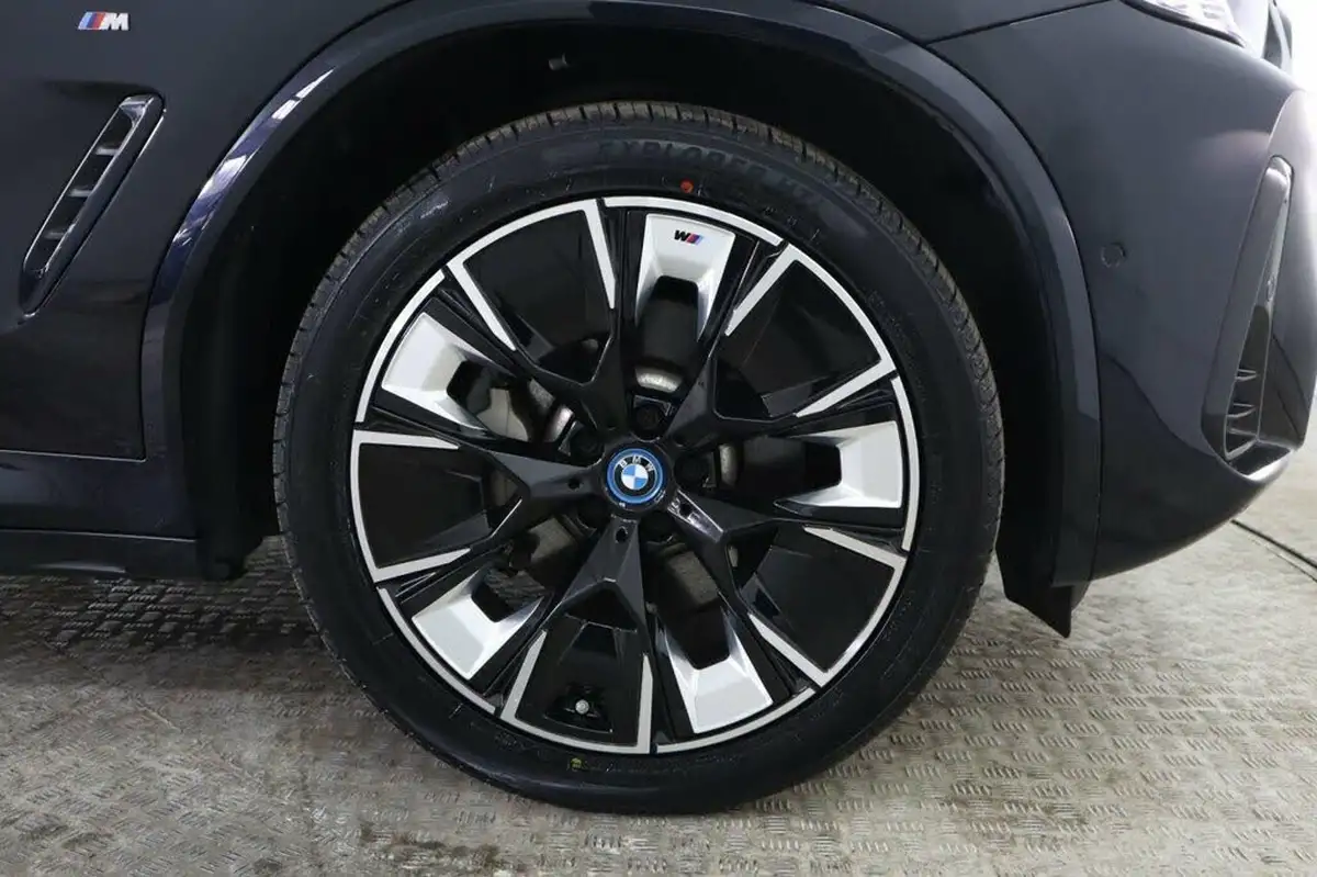 2022-bmw-ix3-e-m-sport-pro-big-34