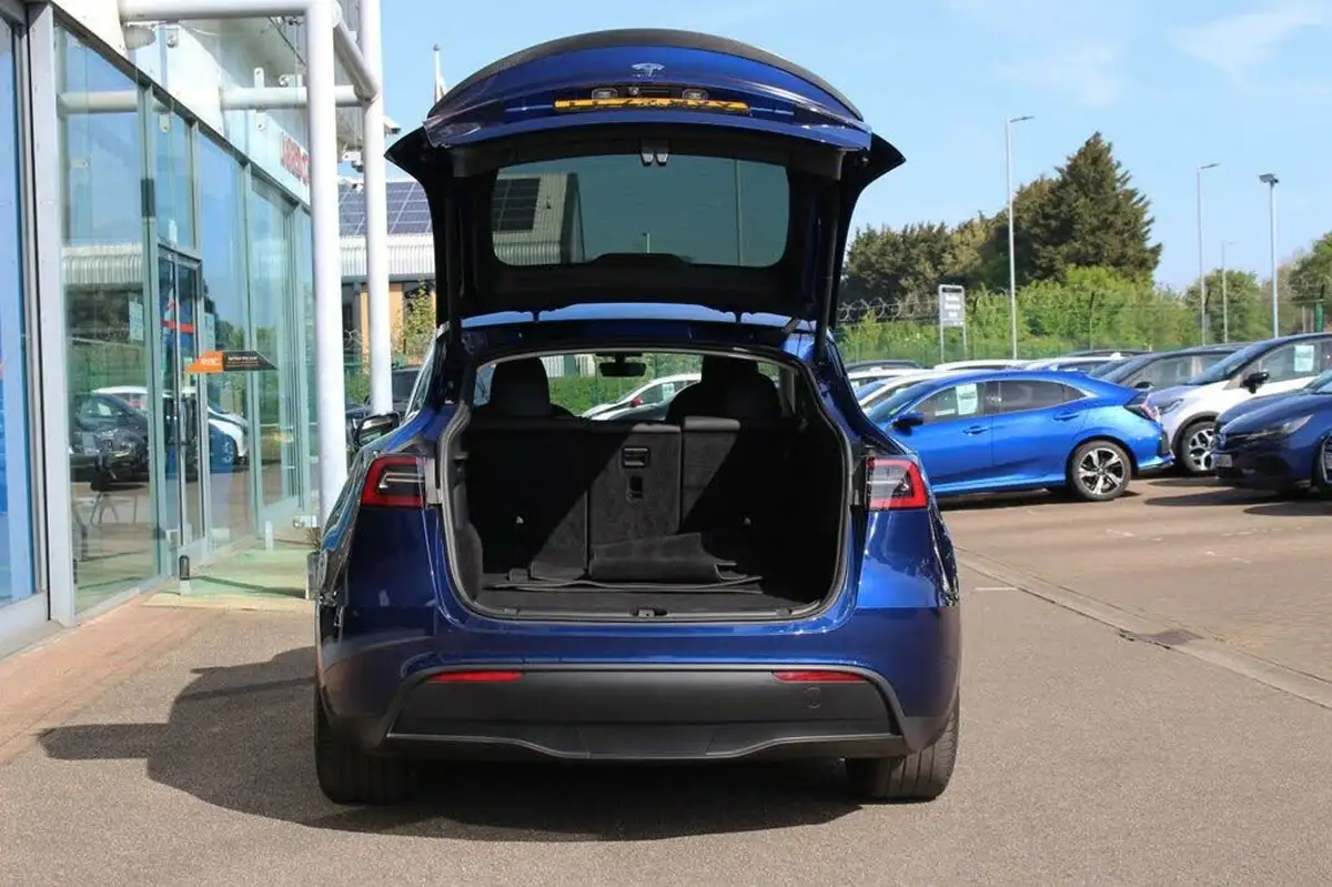 2022-tesla-model-y-e-performance-big-7