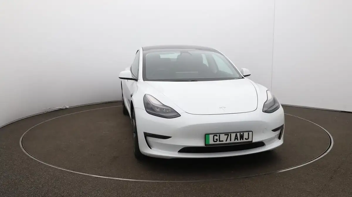 2021-tesla-model-3-e-long-range-awd-big-40