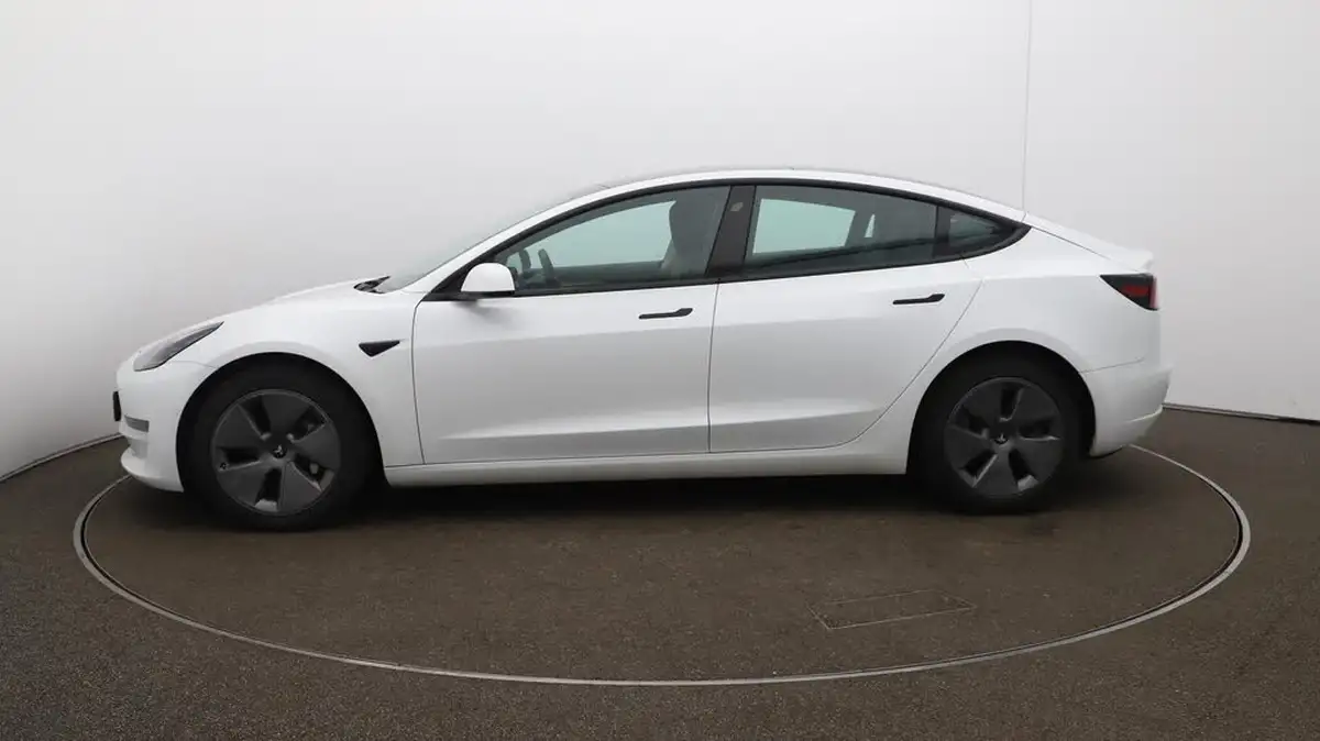 2021-tesla-model-3-e-long-range-awd-big-64