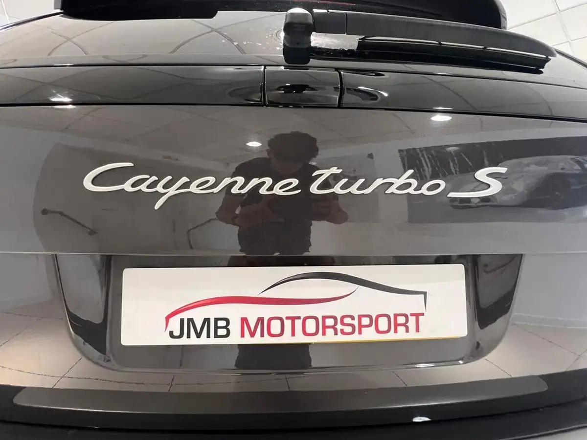 2008-porsche-cayenne-48-turbo-s-big-5