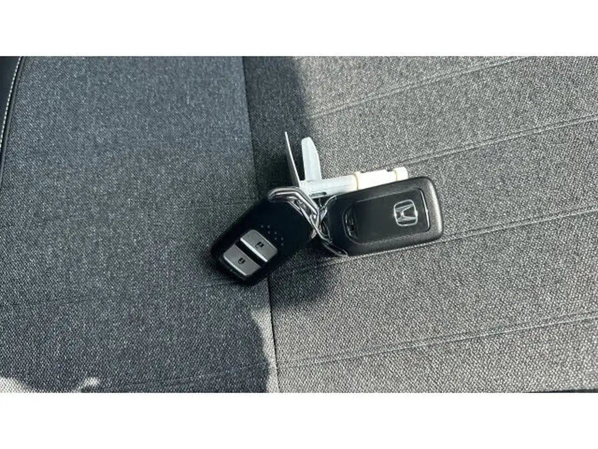 2023-honda-jazz-15-i-mmd-advance-big-19