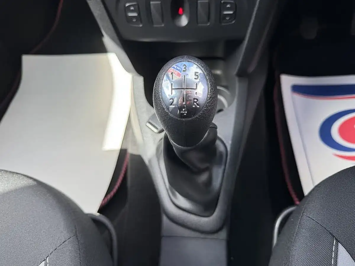 2016-dacia-sandero-stepway-15dci-ambiance-big-43