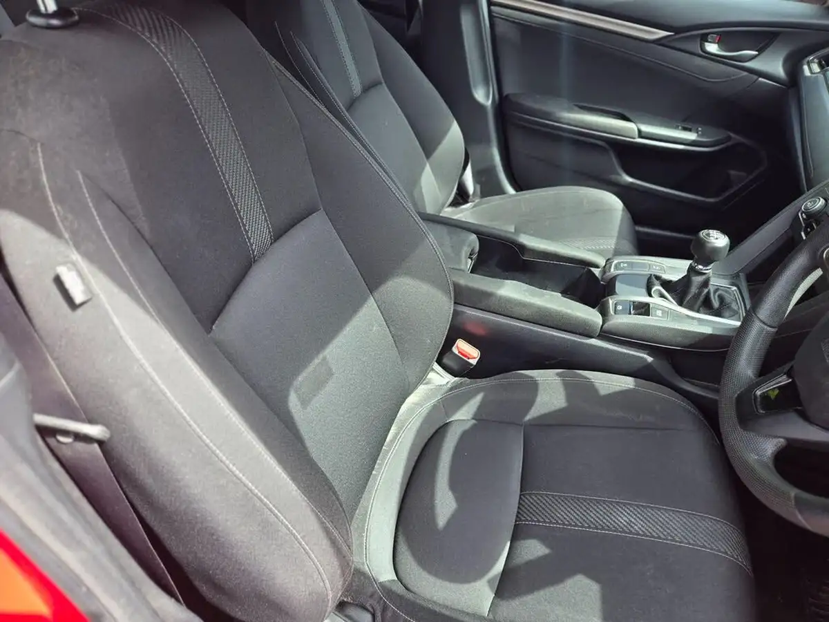 2018-honda-civic-10-vtec-turbo-se-126ps-hatchback-5d-big-19